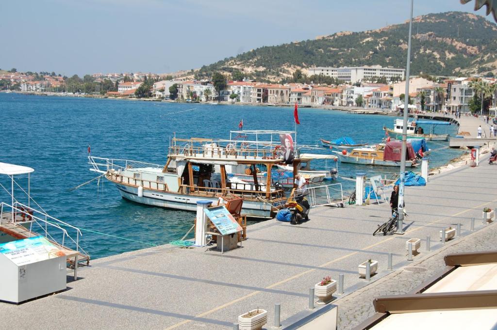 Villa Dedem Hotel Foça Exteriör bild